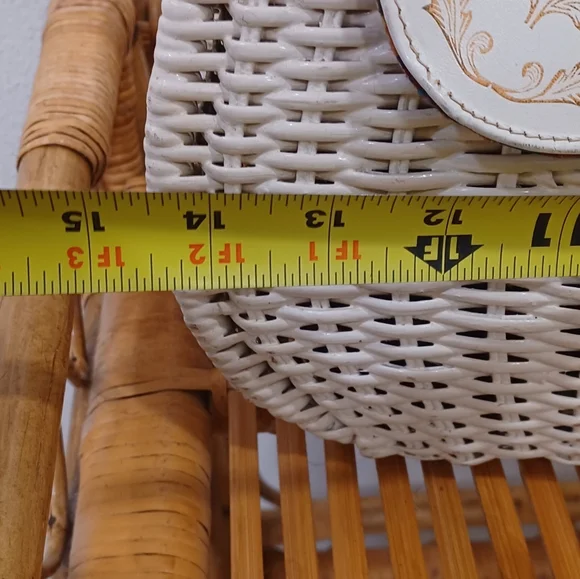 Gladys Golden Italian Vintage White Wicker Bag W/ Plaid Interior - Picture 13 of 15